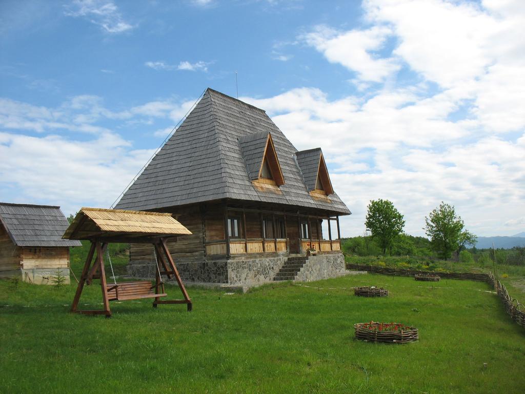Casele De Vacanta Luca & Vicentiu Botiza ภายนอก รูปภาพ